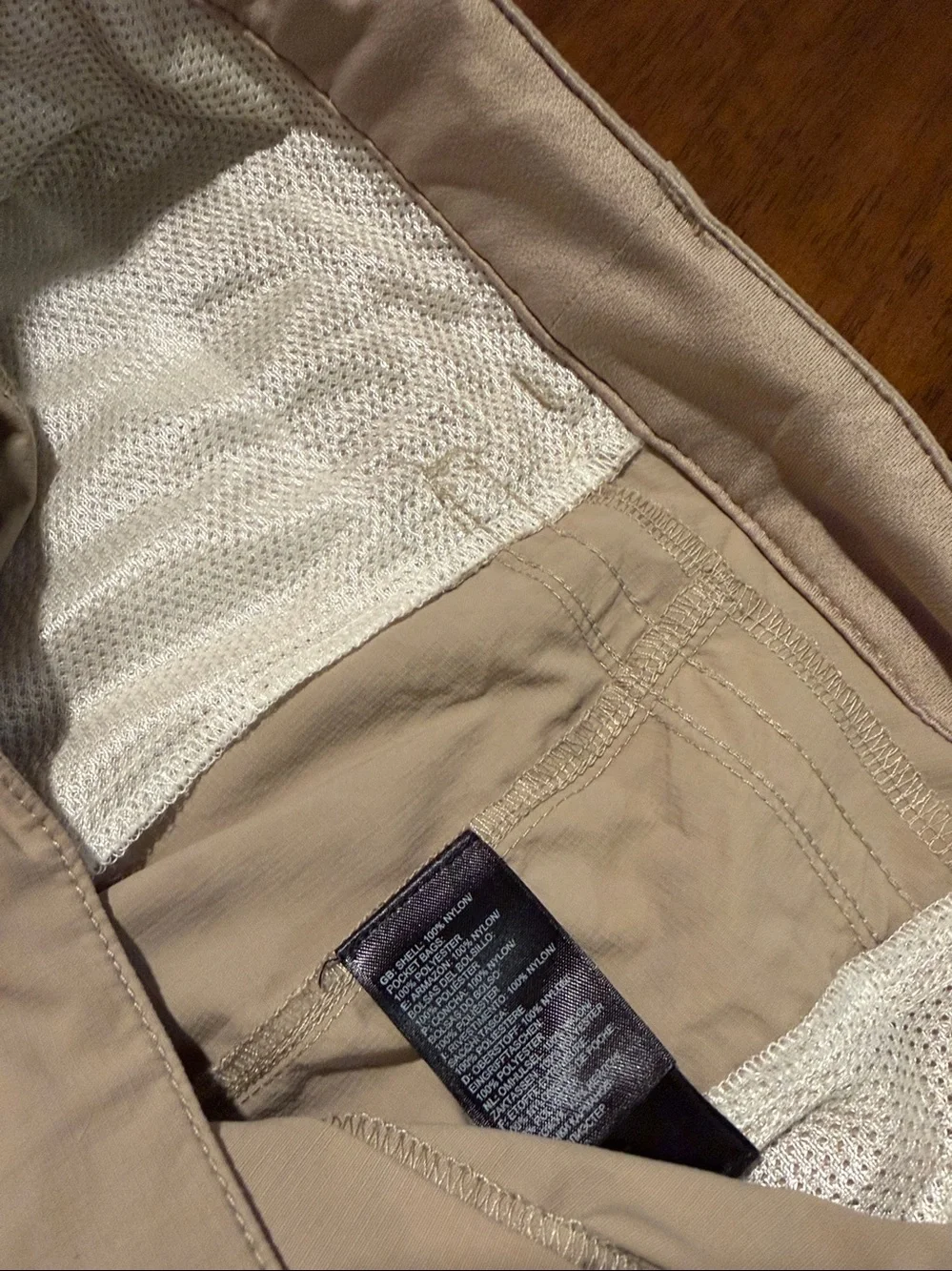 The North Face Men’s Khaki Lightweight Cargo Shorts 36